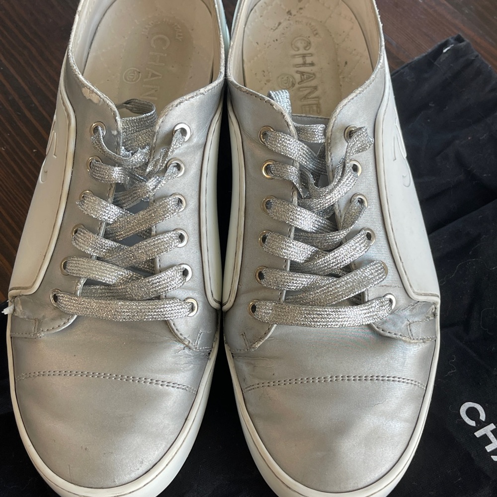 CHANEL SNEAKERS SIZE 10 (silver) - Picture 3 of 4